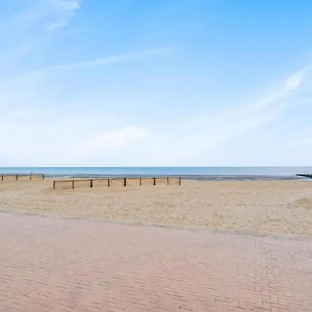 Near Dunes And In Zeedijk, Cleaning Included *
